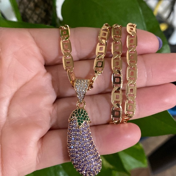 18K Gold Plated Eggplant Pendant Necklace - Picture 1 of 2